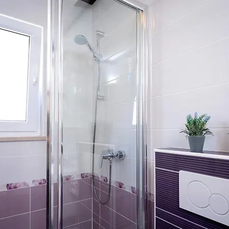 Milan ゲストハウス 3*