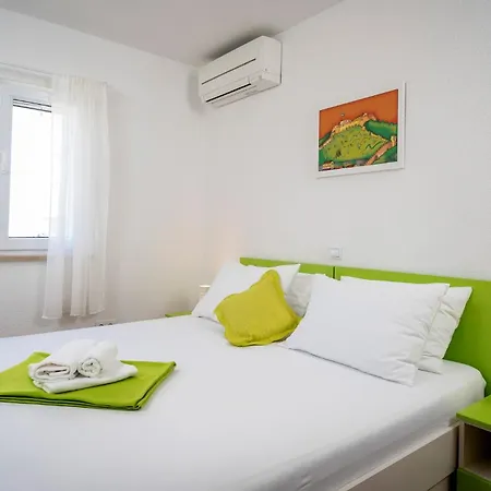 ゲストハウス Milan