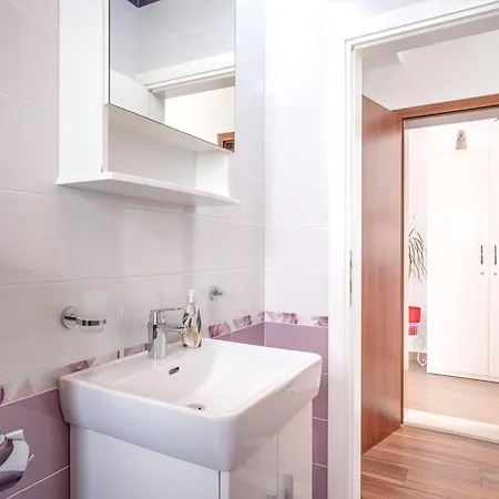 Milan Penzion Hvar Town