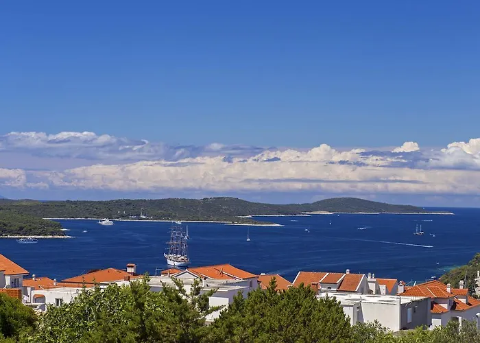 Guest house Milan Hvar Town